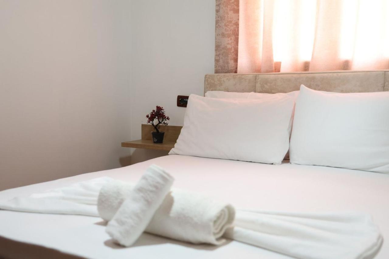 Stjar Apartments Villa Luti מראה חיצוני תמונה