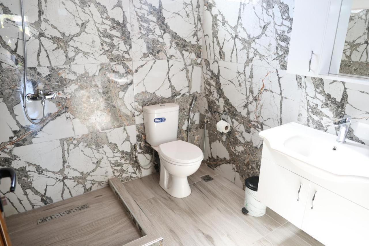 Stjar Apartments Villa Luti מראה חיצוני תמונה