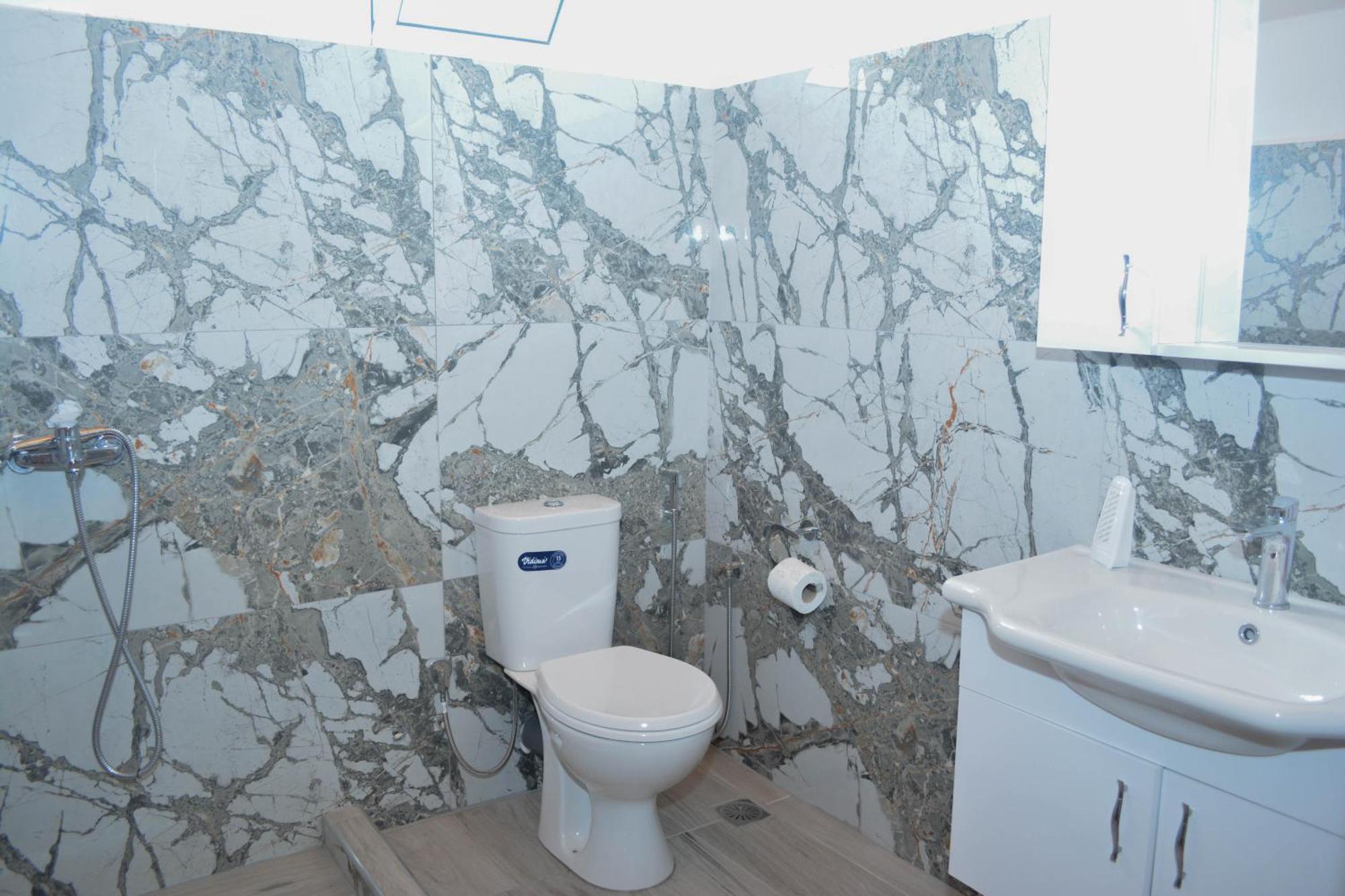 Stjar Apartments Villa Luti מראה חיצוני תמונה