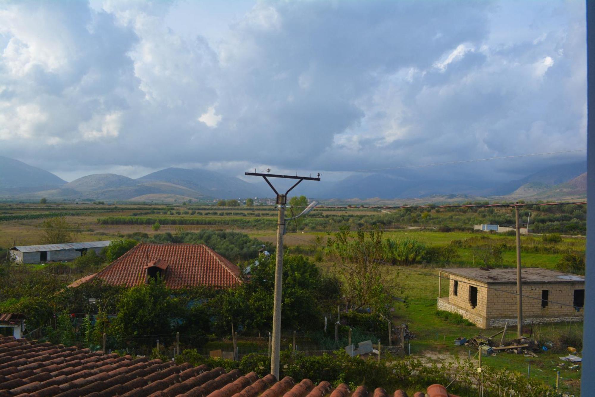 Stjar Apartments Villa Luti מראה חיצוני תמונה